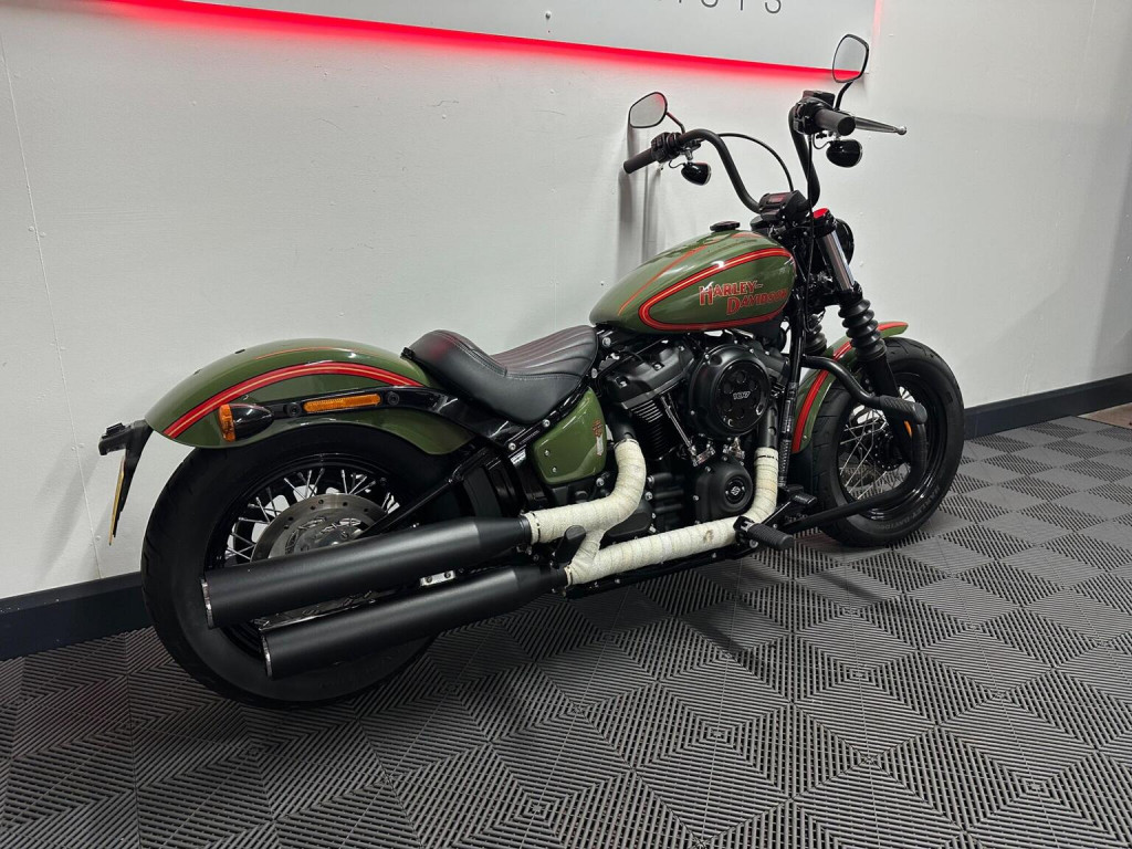 HARLEY-DAVIDSON Softail