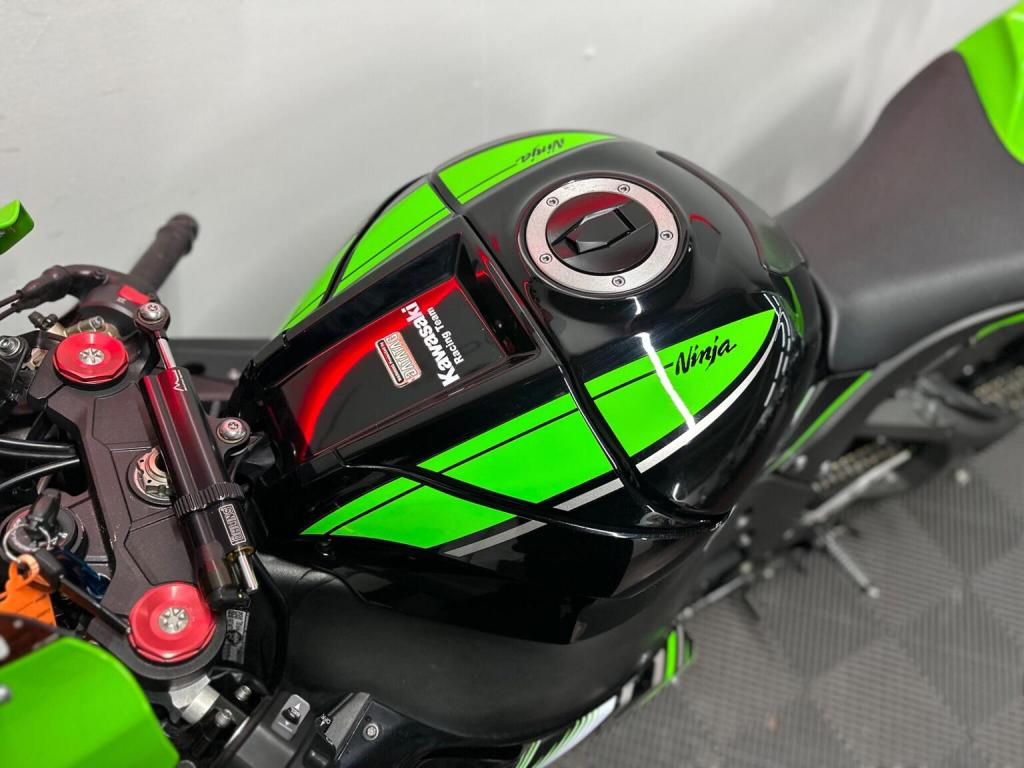 KAWASAKI NINJA ZX-10R