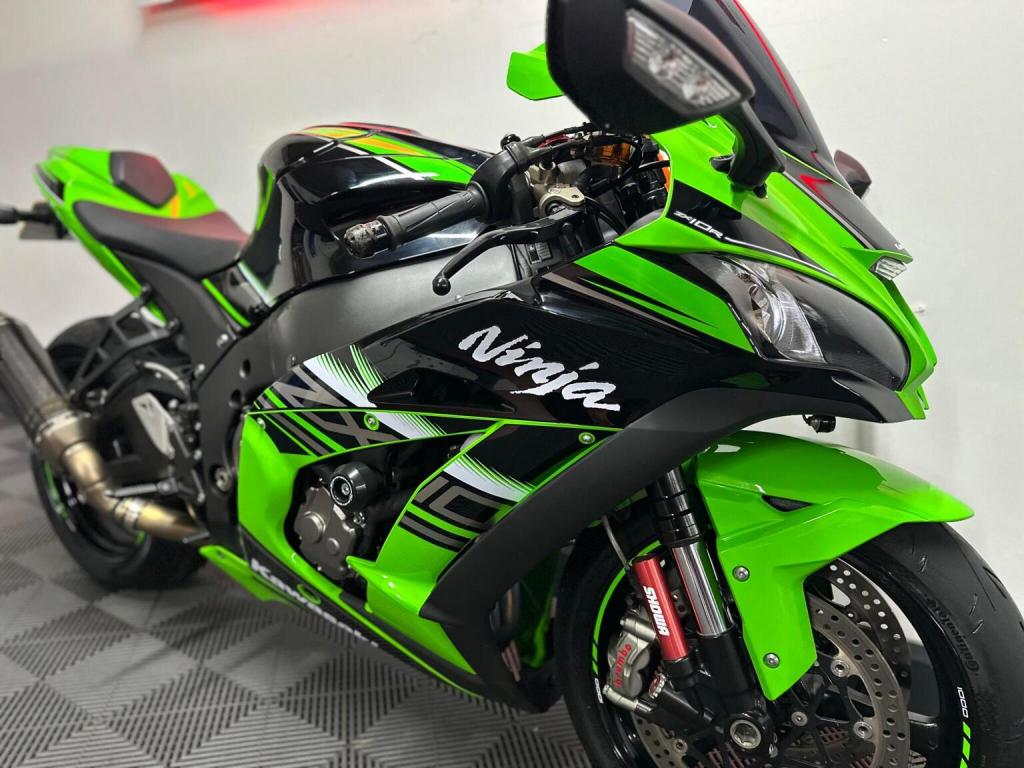 KAWASAKI NINJA ZX-10R