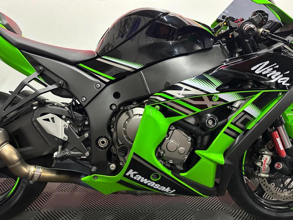 KAWASAKI NINJA ZX-10R