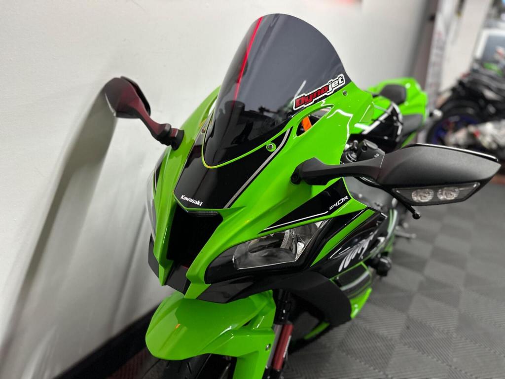 KAWASAKI NINJA ZX-10R