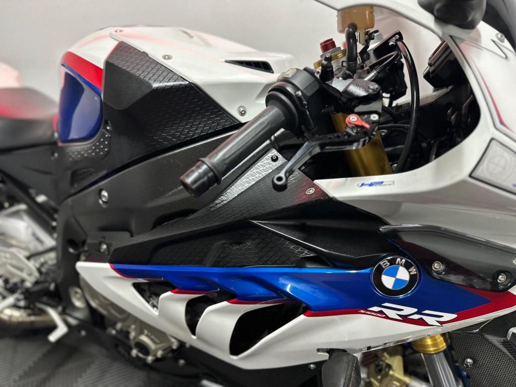 BMW S1000RR