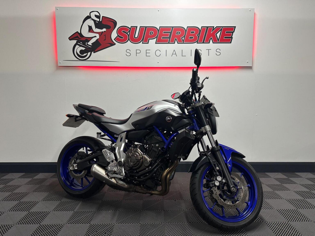 YAMAHA MT-07
