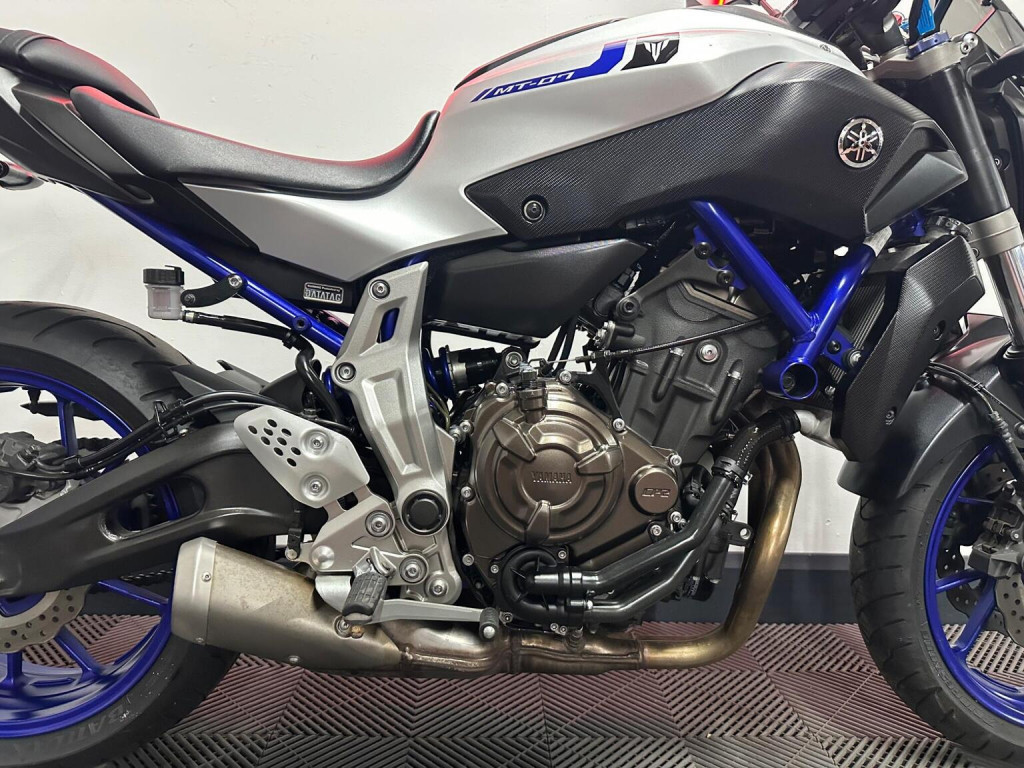YAMAHA MT-07