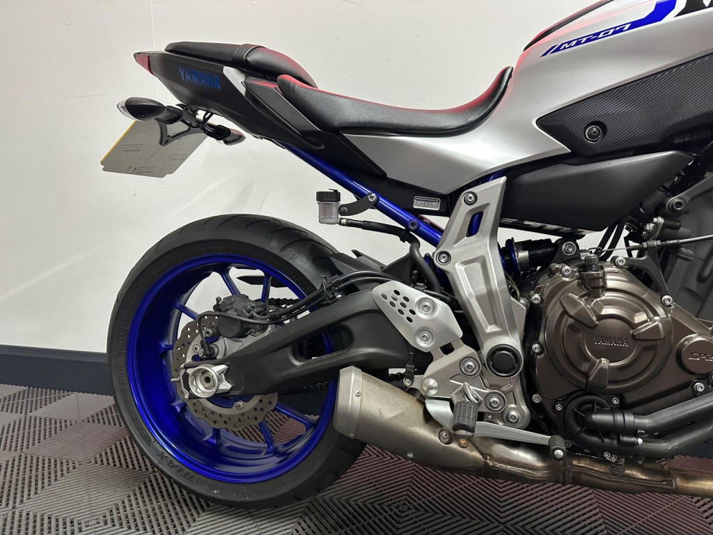 YAMAHA MT-07