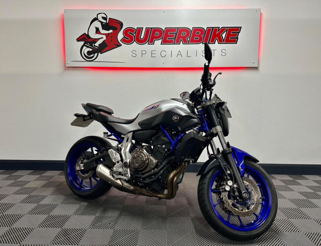 YAMAHA MT-07