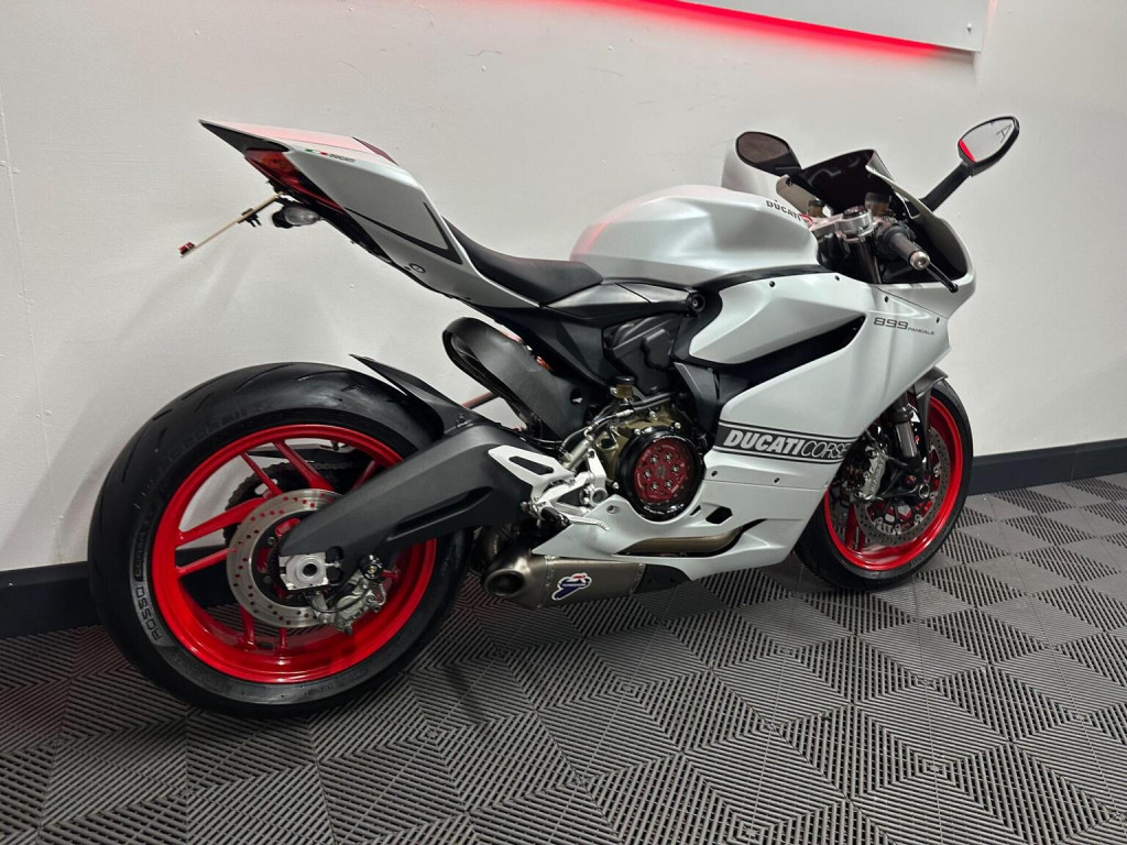 DUCATI 899 Panigale
