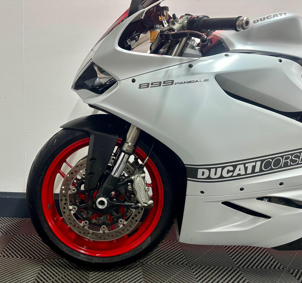 DUCATI 899 Panigale