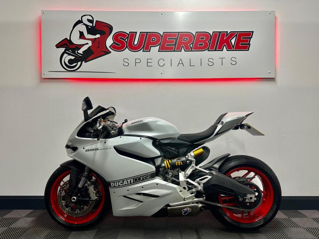 DUCATI 899 Panigale