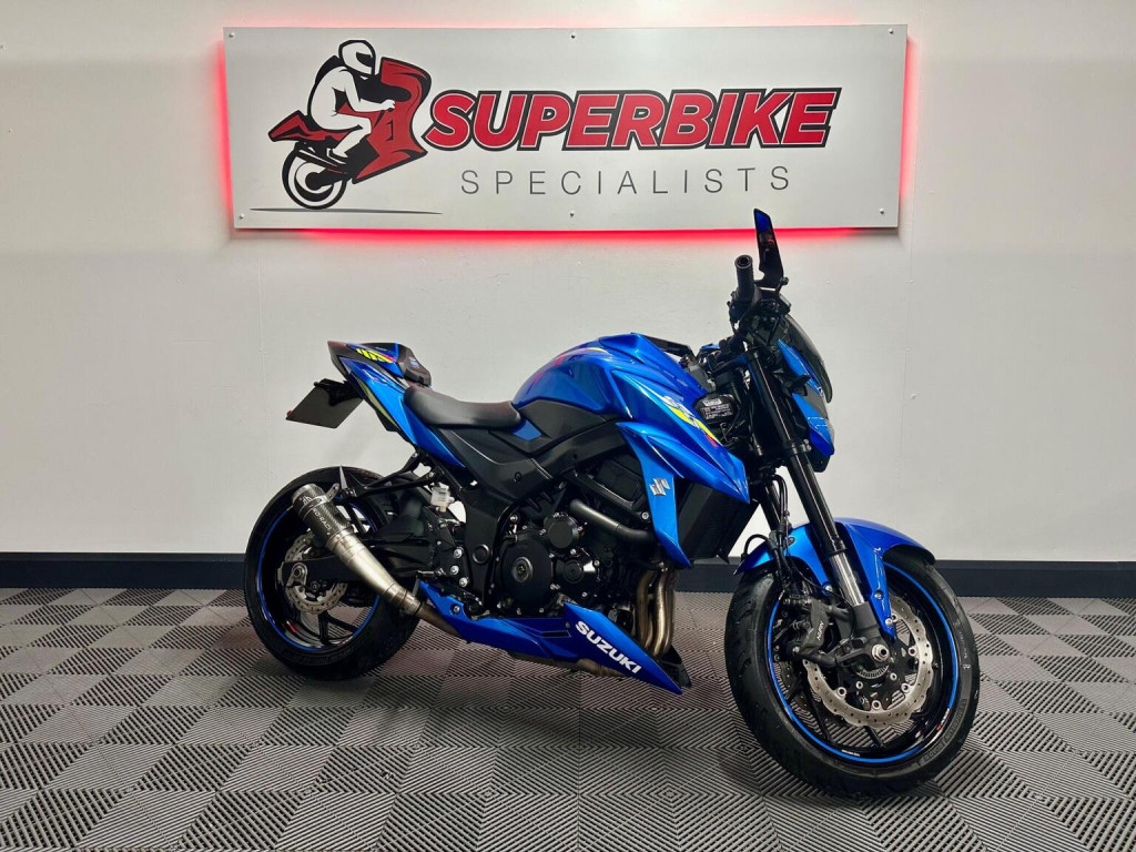 SUZUKI GSX-S750