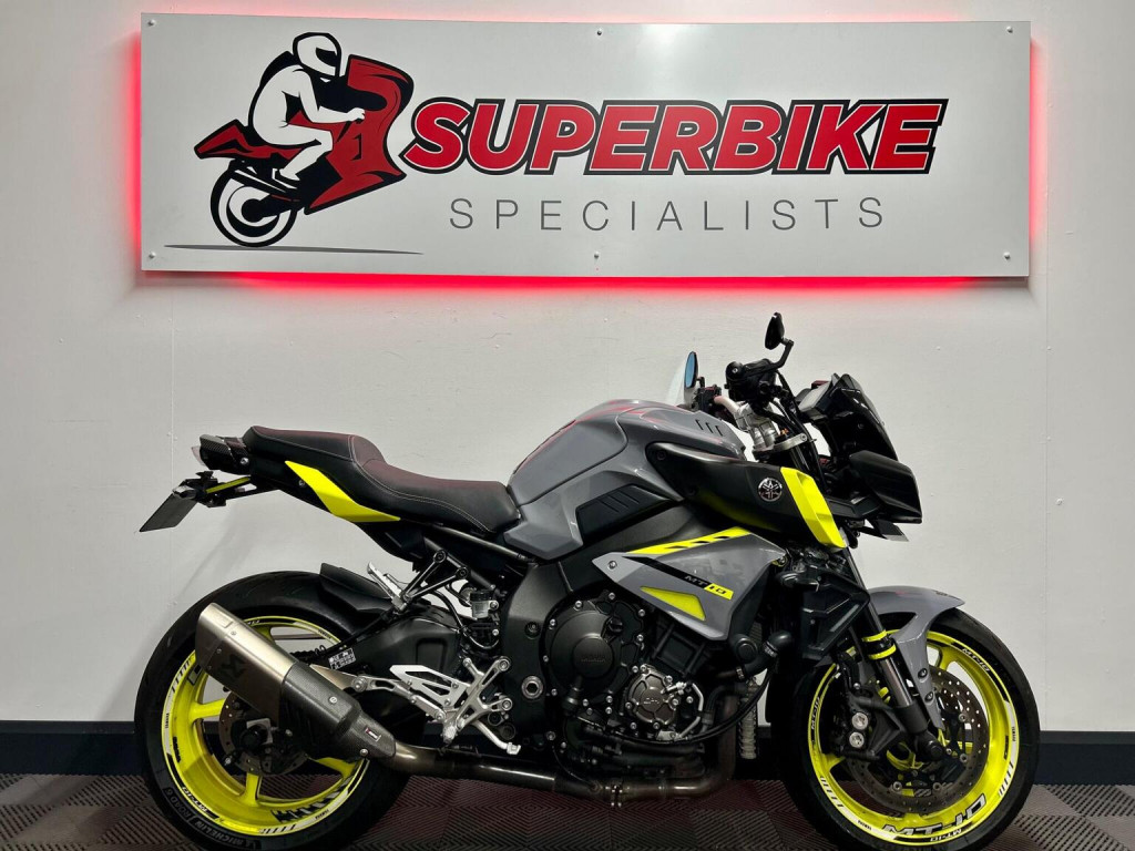 YAMAHA MT-10
