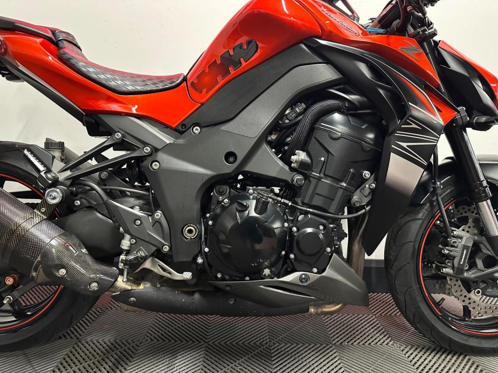 KAWASAKI Z1000
