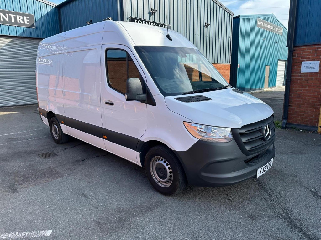 MERCEDES-BENZ SPRINTER