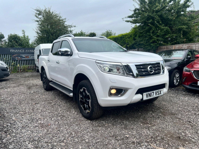 NISSAN NAVARA