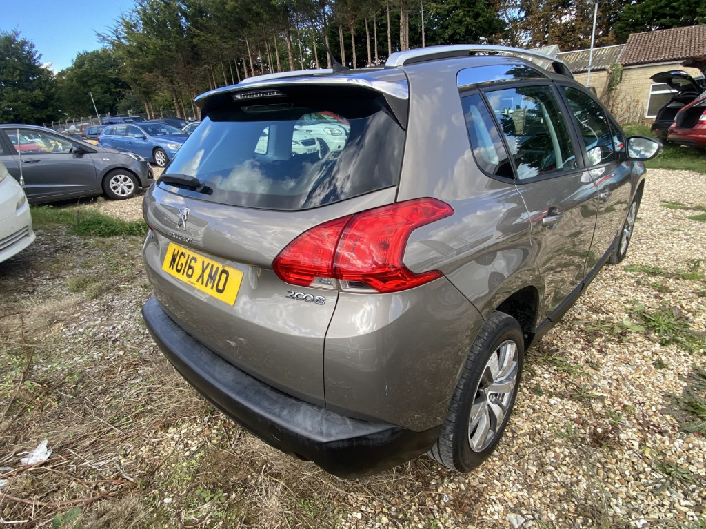 PEUGEOT 2008