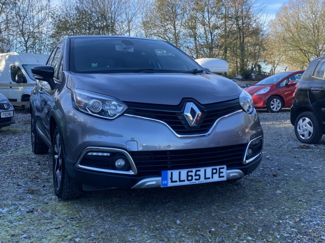 RENAULT CAPTUR