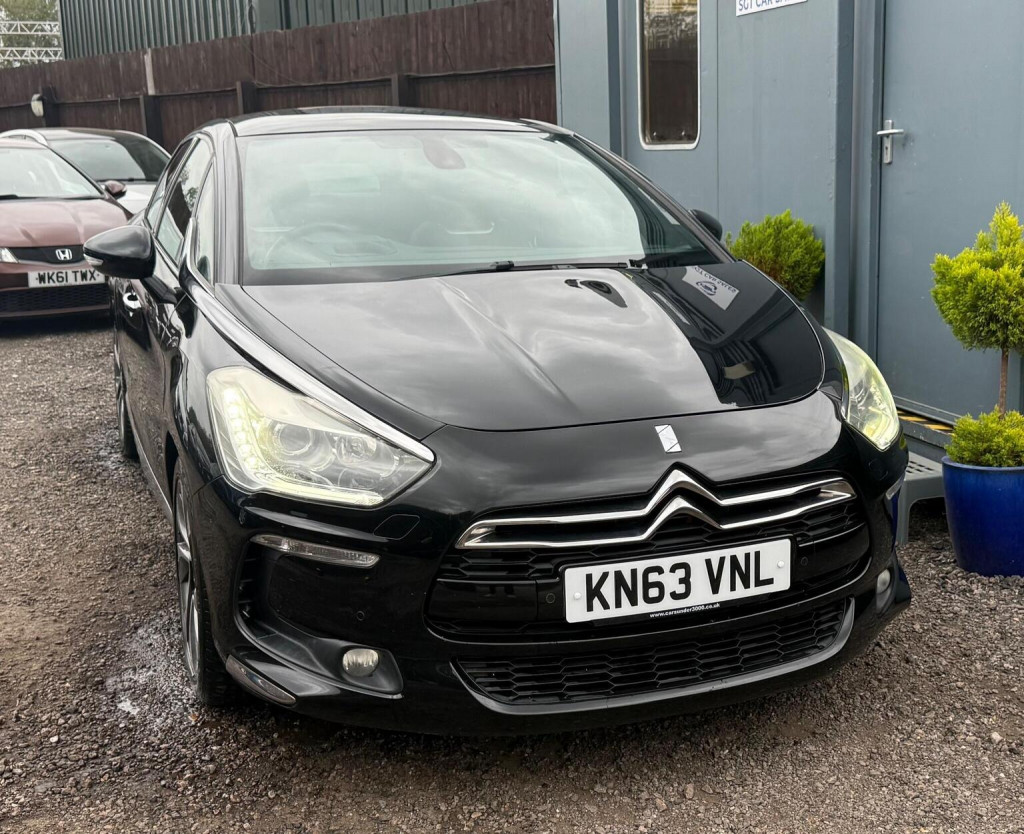 View CITROEN DS5 2.0 HDi DSport Euro 5 5dr