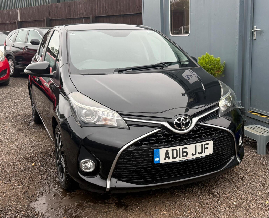 View TOYOTA YARIS 1.33 Dual VVT-i Design Euro 6 5dr