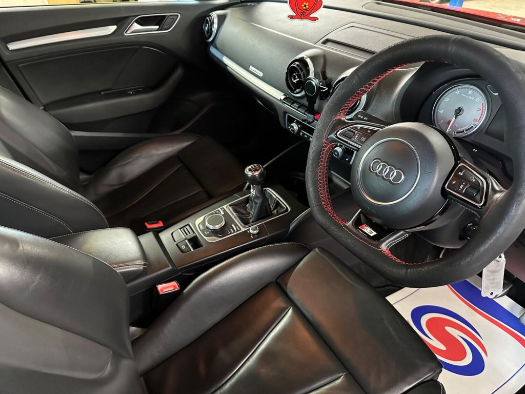 AUDI S3