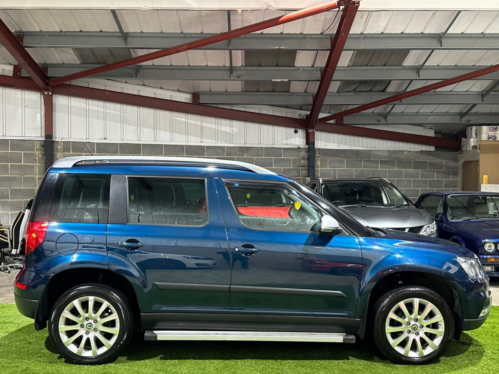 View SKODA YETI 2.0 TDI Elegance Outdoor 4WD Euro 5 5dr