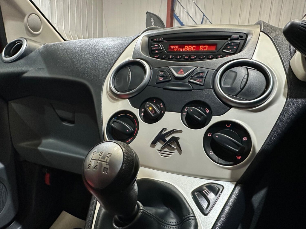 FORD KA