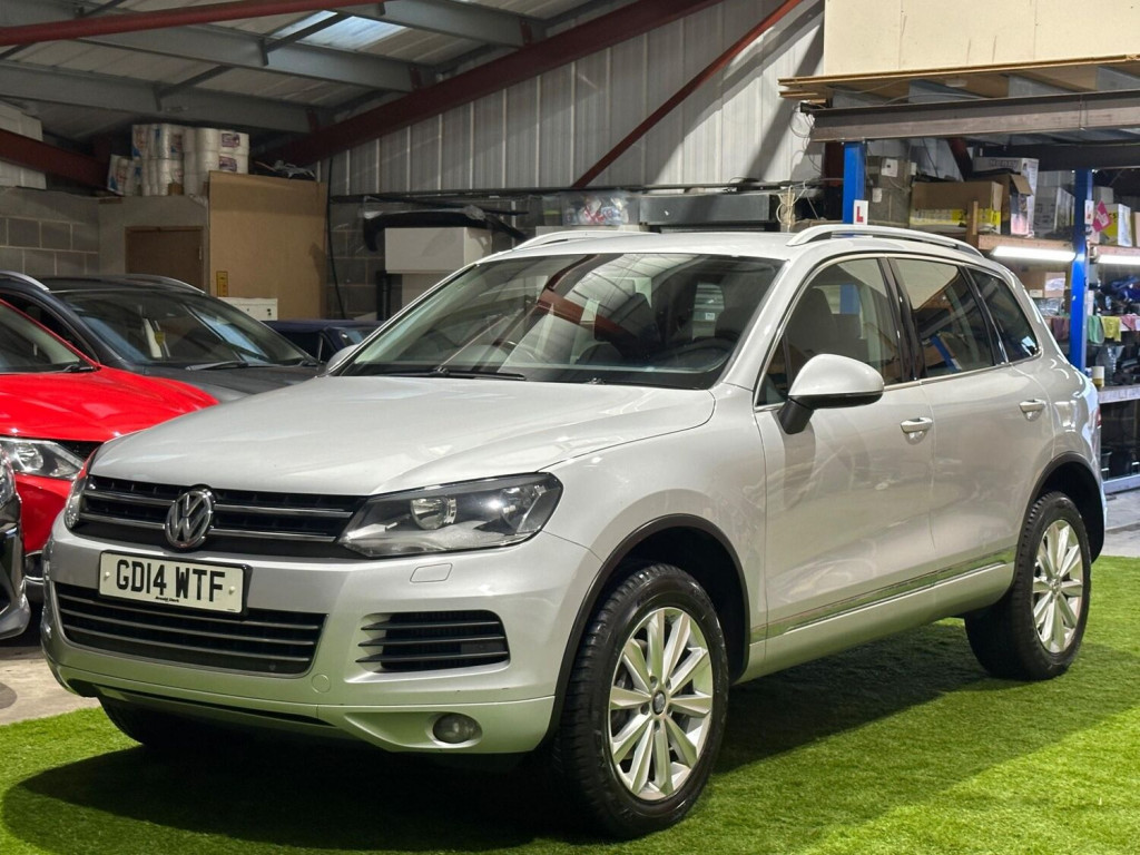 VOLKSWAGEN TOUAREG