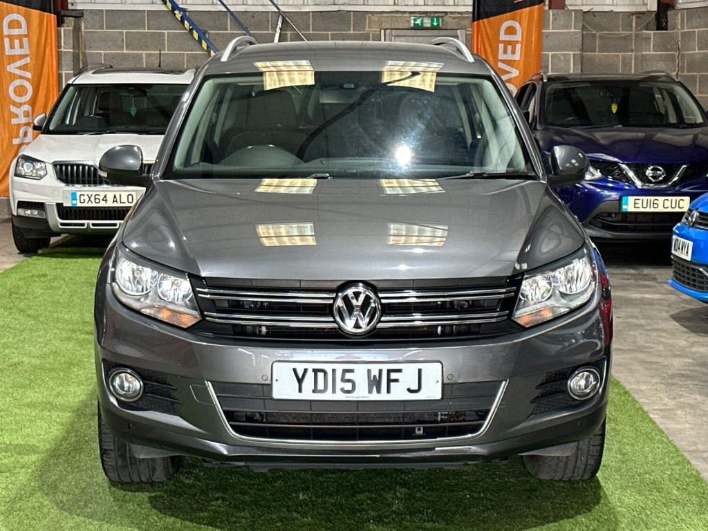 VOLKSWAGEN TIGUAN