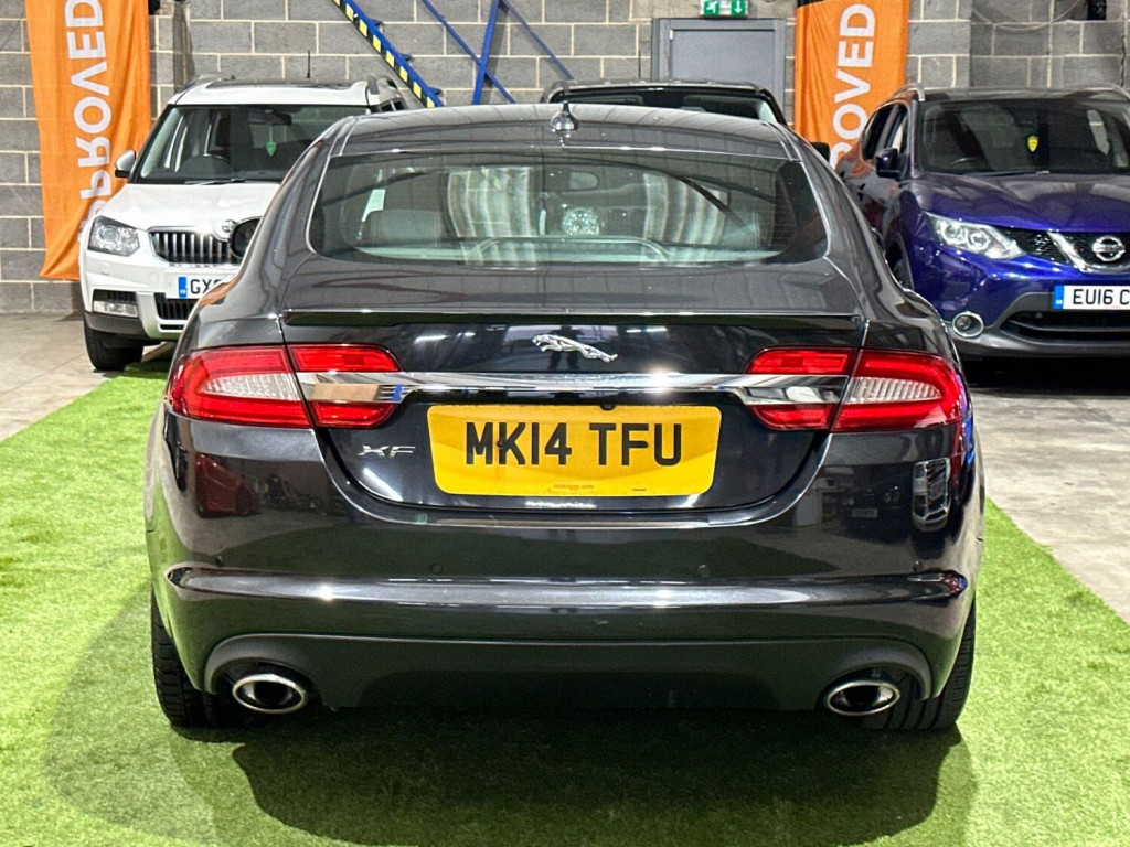 JAGUAR XF