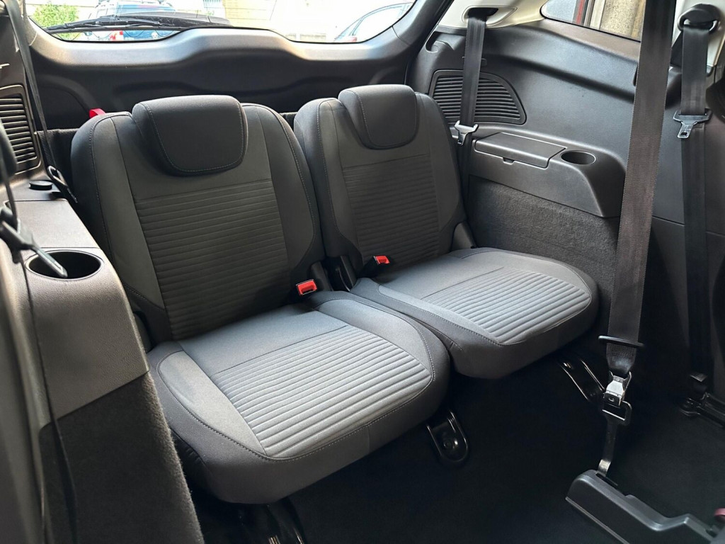 FORD GRAND C-MAX