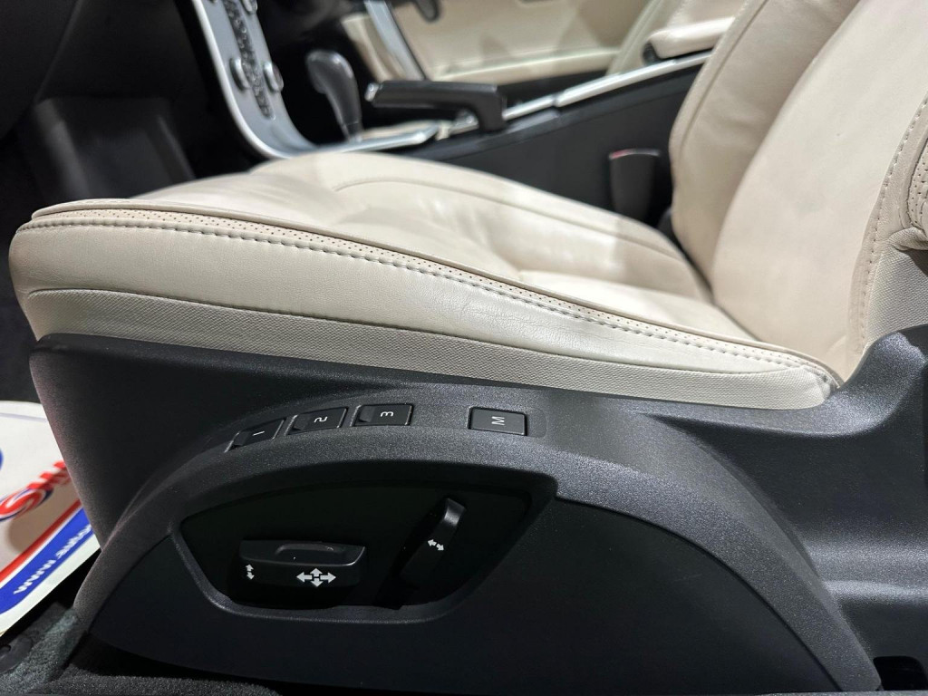 VOLVO C70