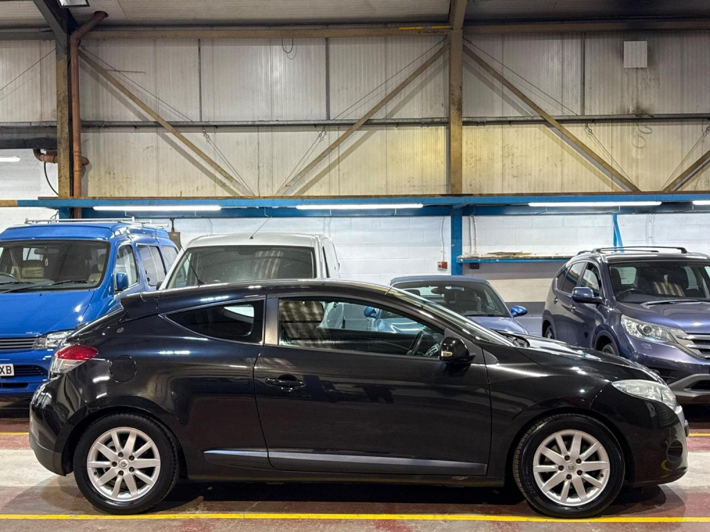 RENAULT MEGANE