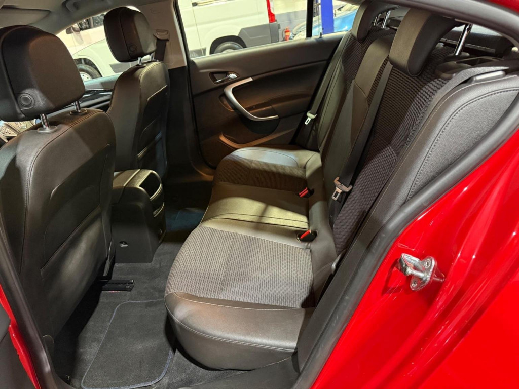 VAUXHALL INSIGNIA
