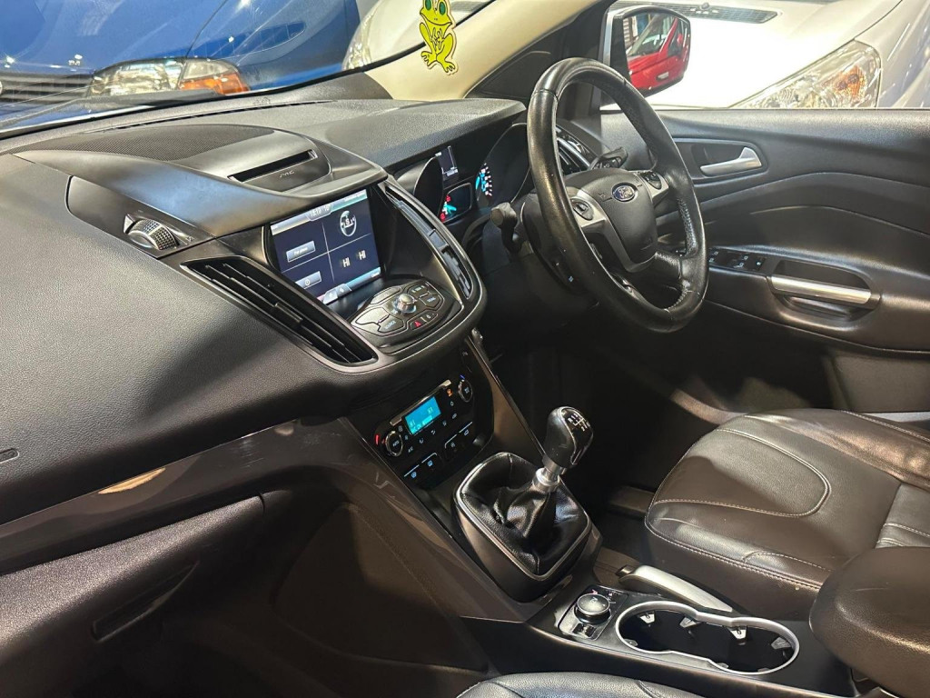 FORD KUGA