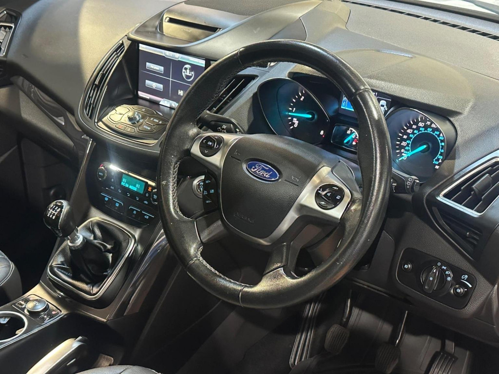 FORD KUGA