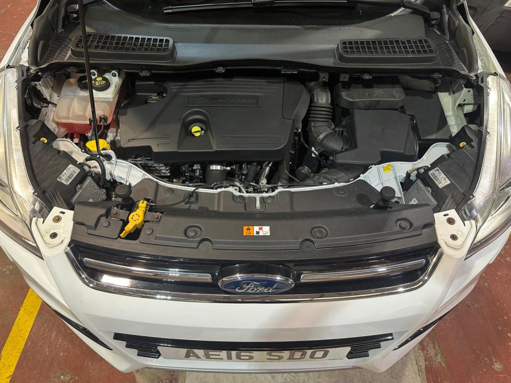 FORD KUGA