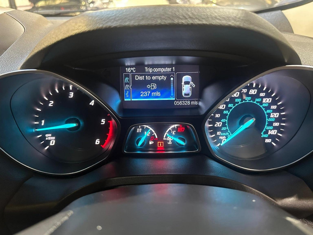 FORD KUGA