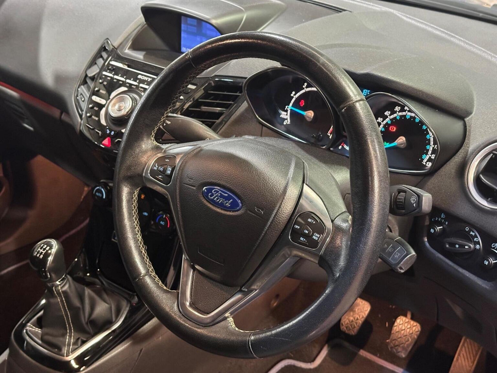 FORD FIESTA