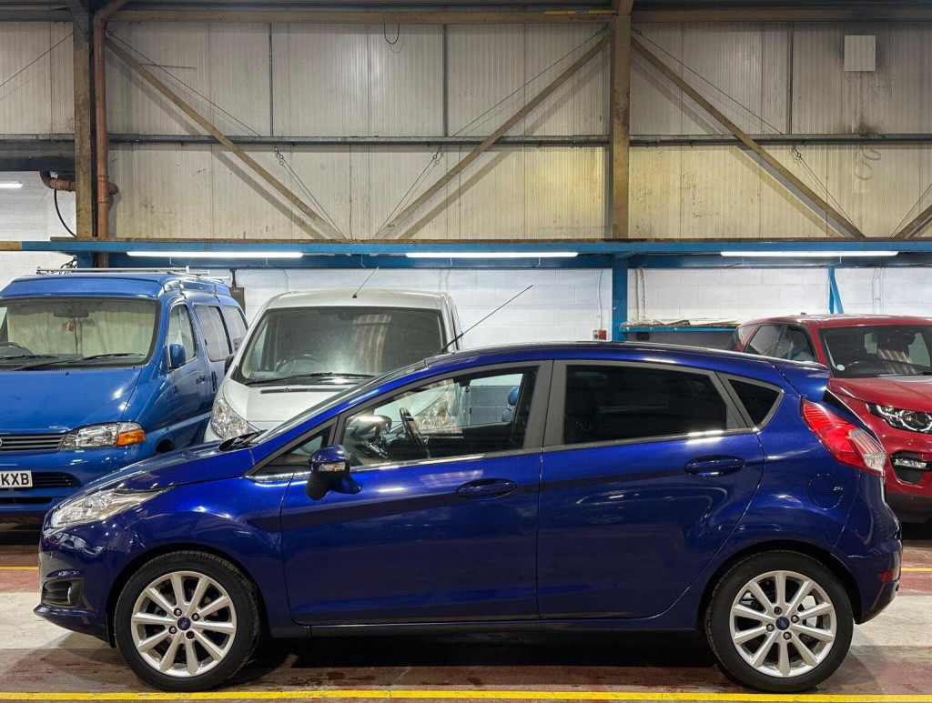 FORD FIESTA