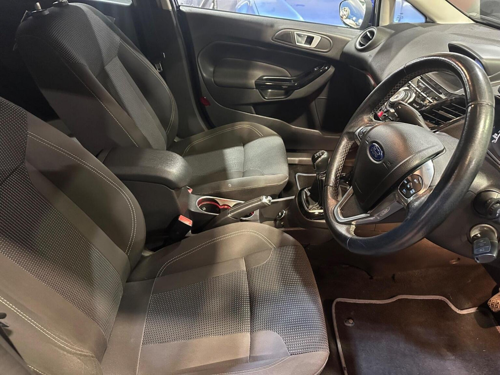 FORD FIESTA
