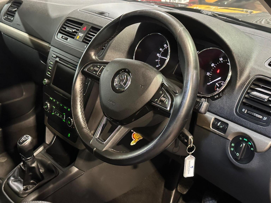 SKODA YETI