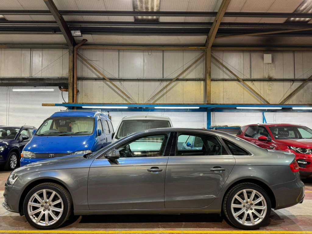 AUDI A4
