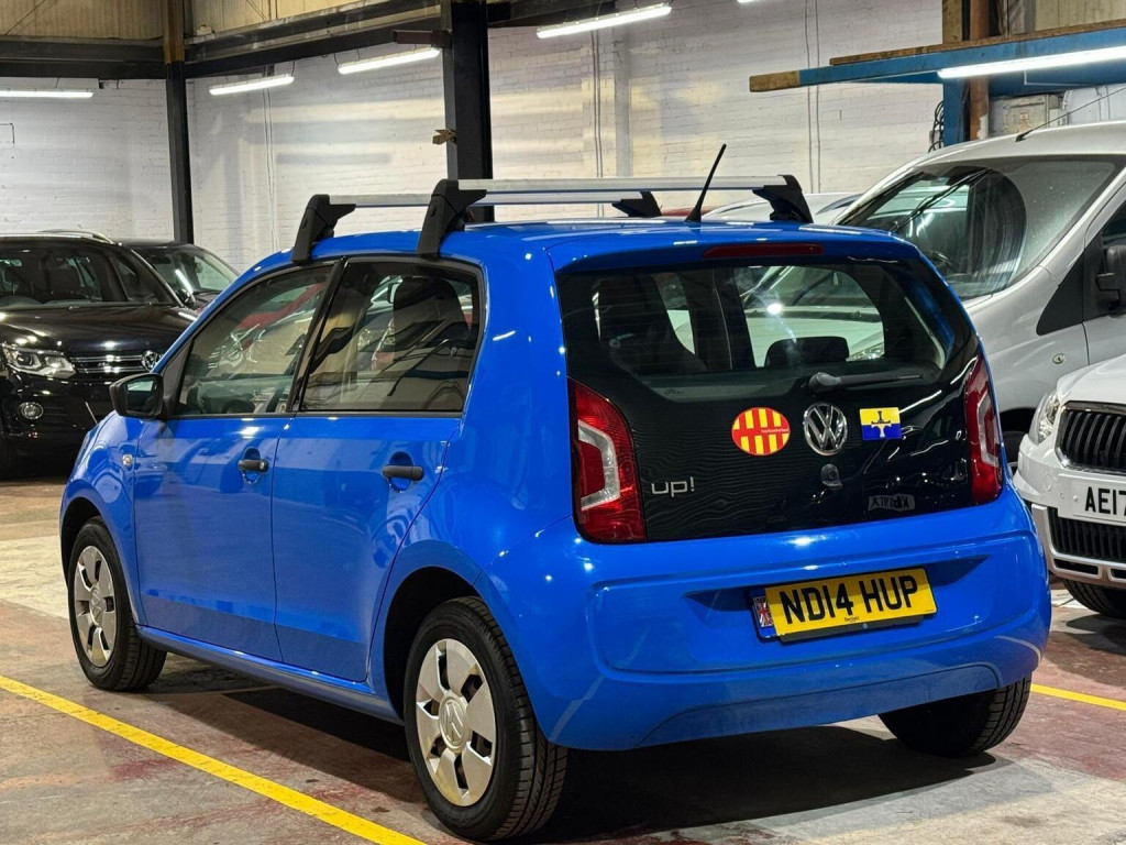 VOLKSWAGEN UP
