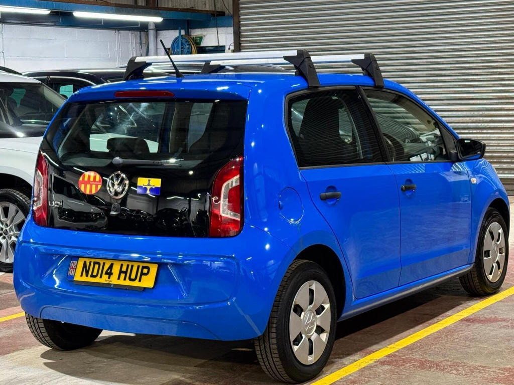 VOLKSWAGEN UP