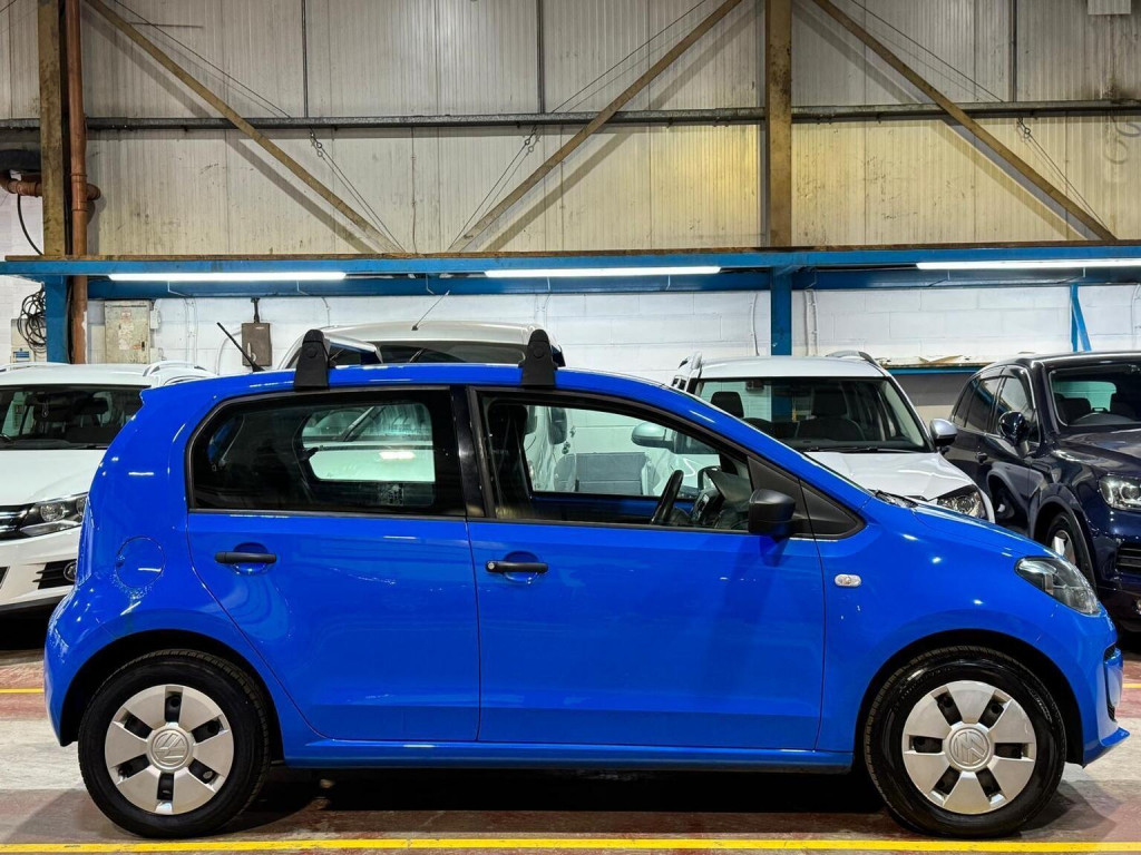 VOLKSWAGEN UP