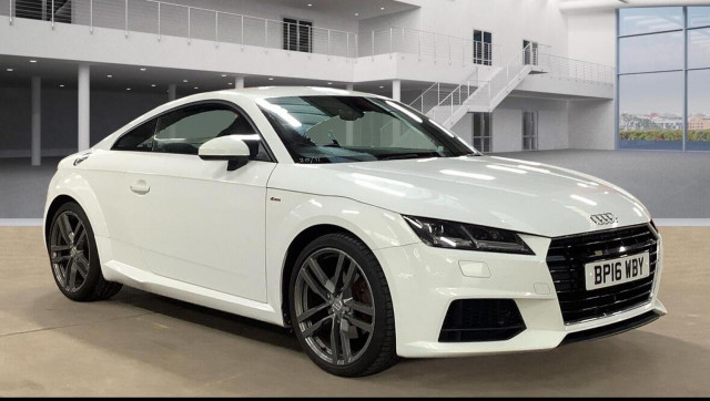 AUDI TT