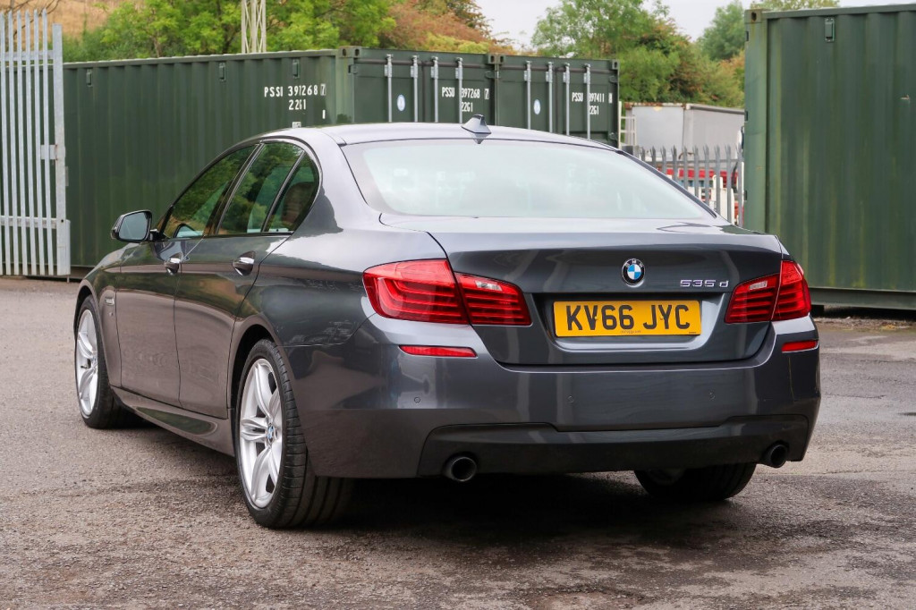 BMW 5 SERIES