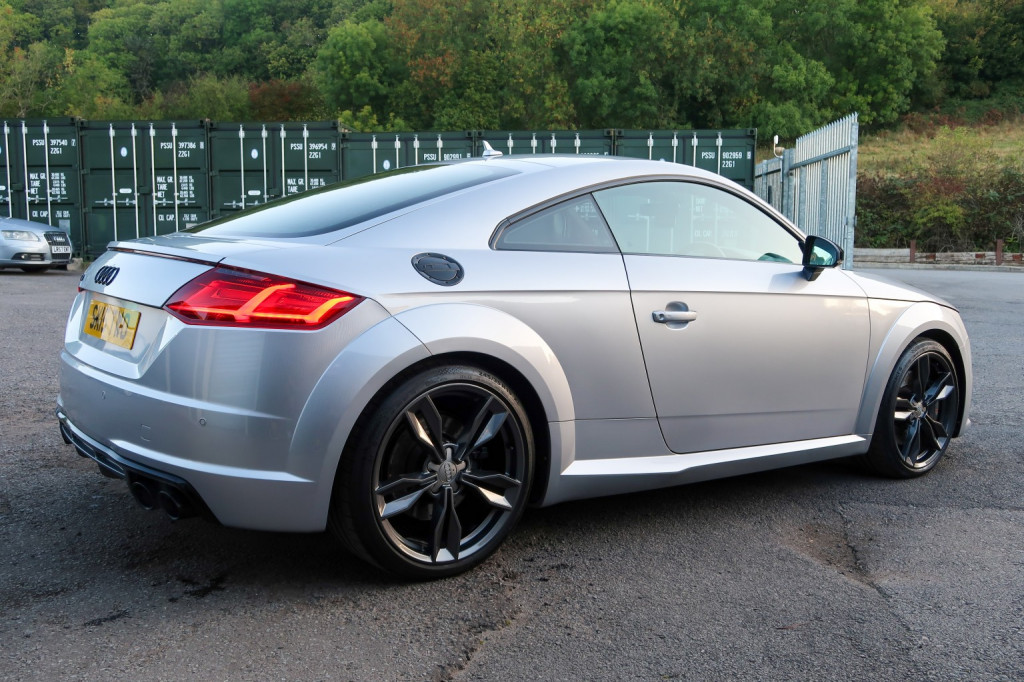 AUDI TTS