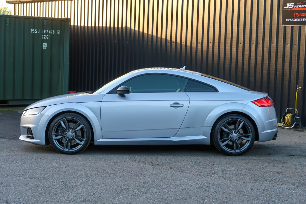 AUDI TTS