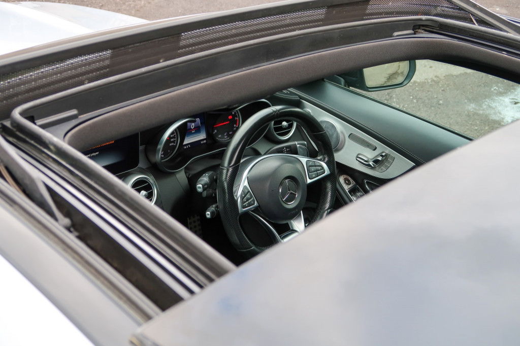 MERCEDES-BENZ C CLASS