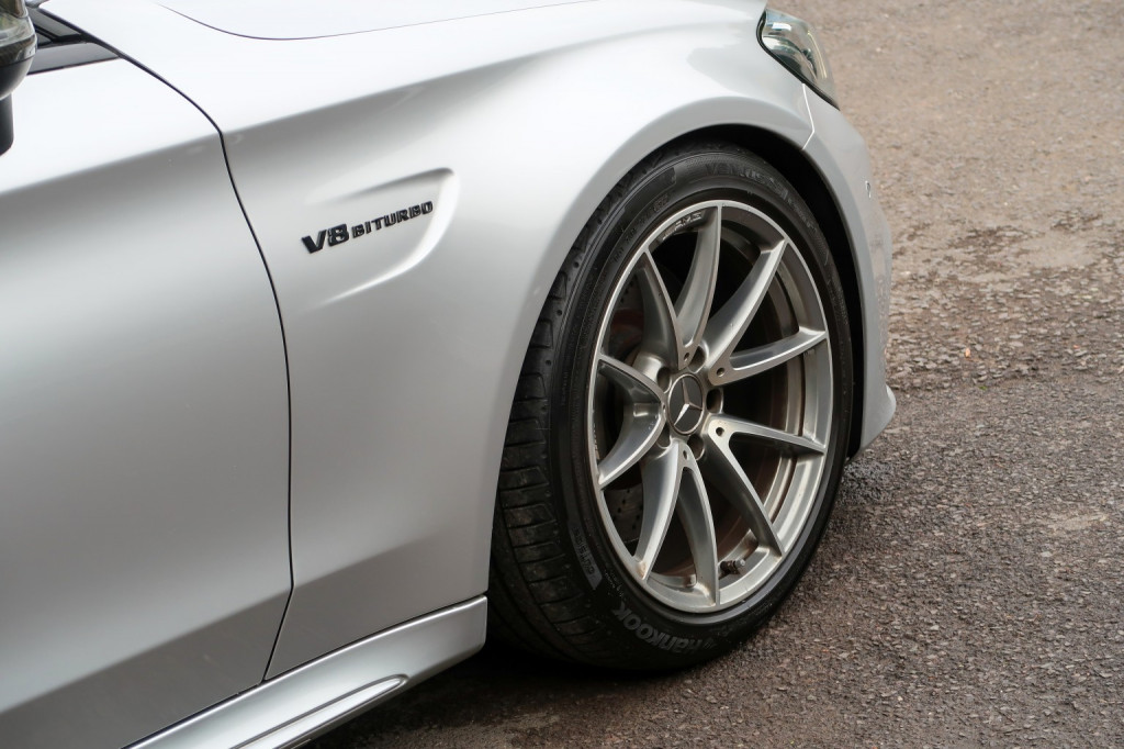 MERCEDES-BENZ C CLASS